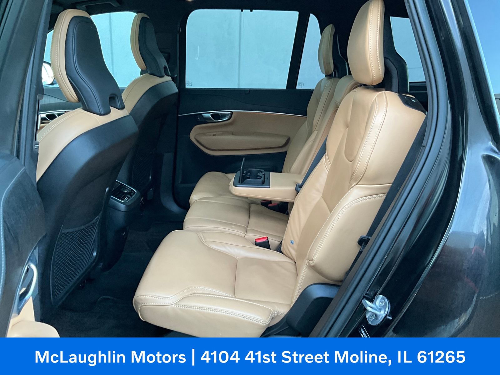 Certified 2023 Volvo XC90 B6 Ultimate w/ Protection Package Premier image 29