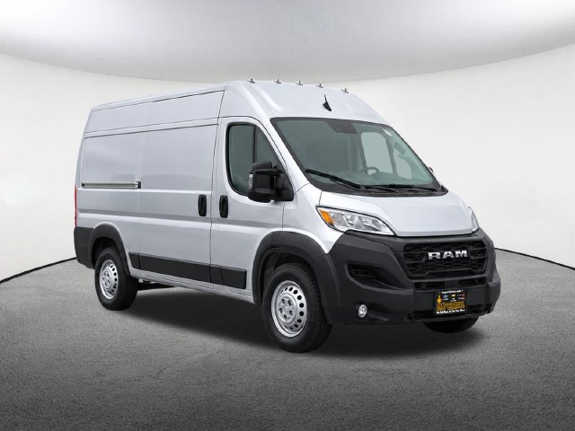 Used 2026 RAM ProMaster 1500 w/ Safety Group FWD image 2