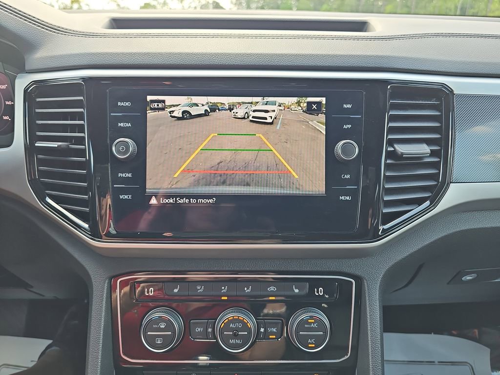 Used 2022 Volkswagen Atlas Cross Sport SEL R-Line image 27
