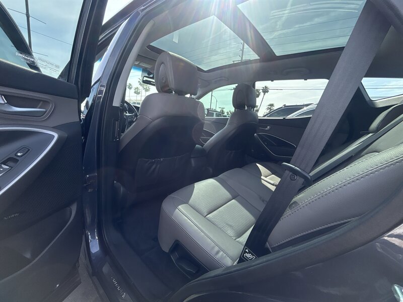 Used 2016 Hyundai Santa Fe Sport 2.0T w/ Option Group 05 FWD image 15