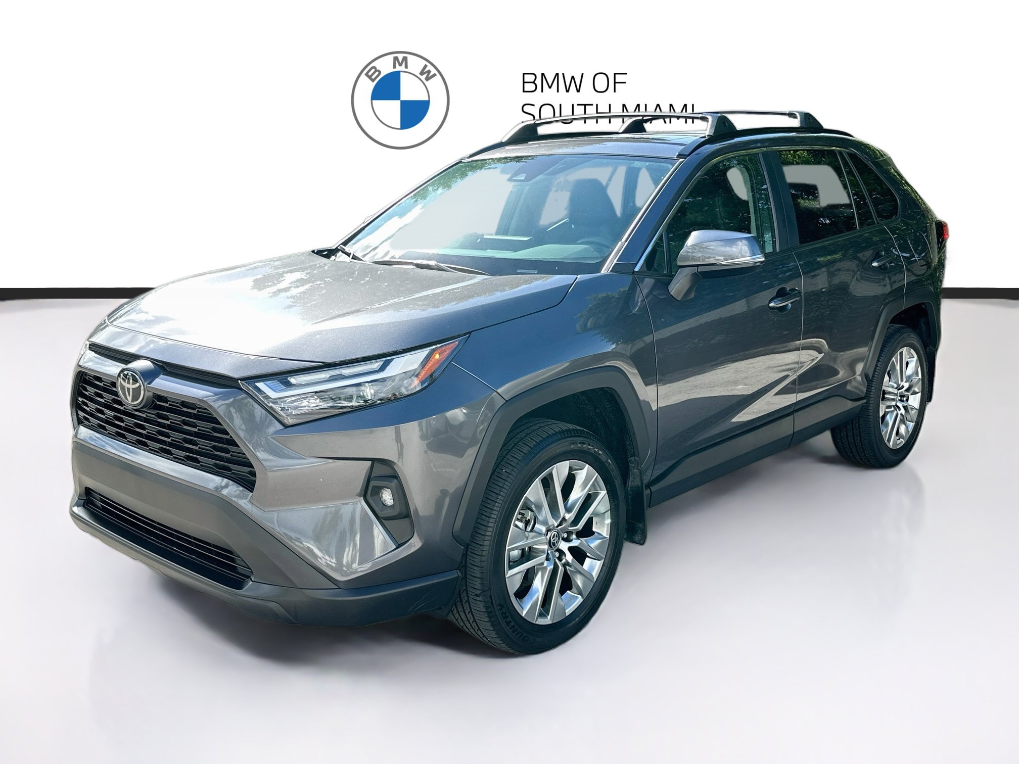 Used 2025 Toyota RAV4 XLE Premium FWD image 3