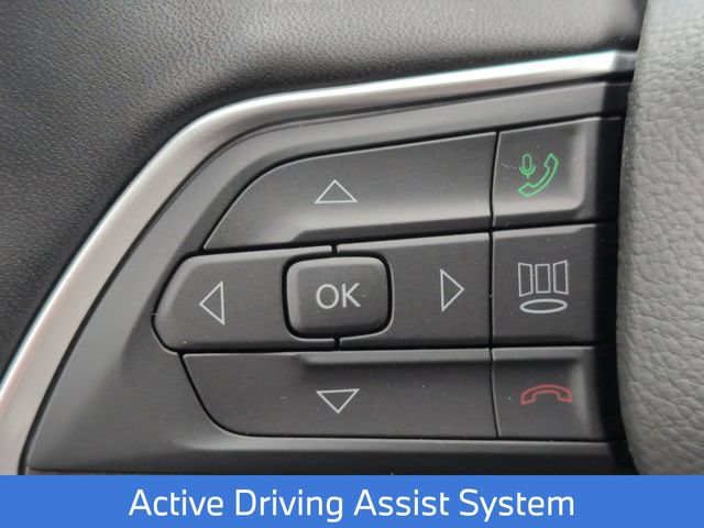 New 2026 Jeep Grand Cherokee Altitude RWD image 20