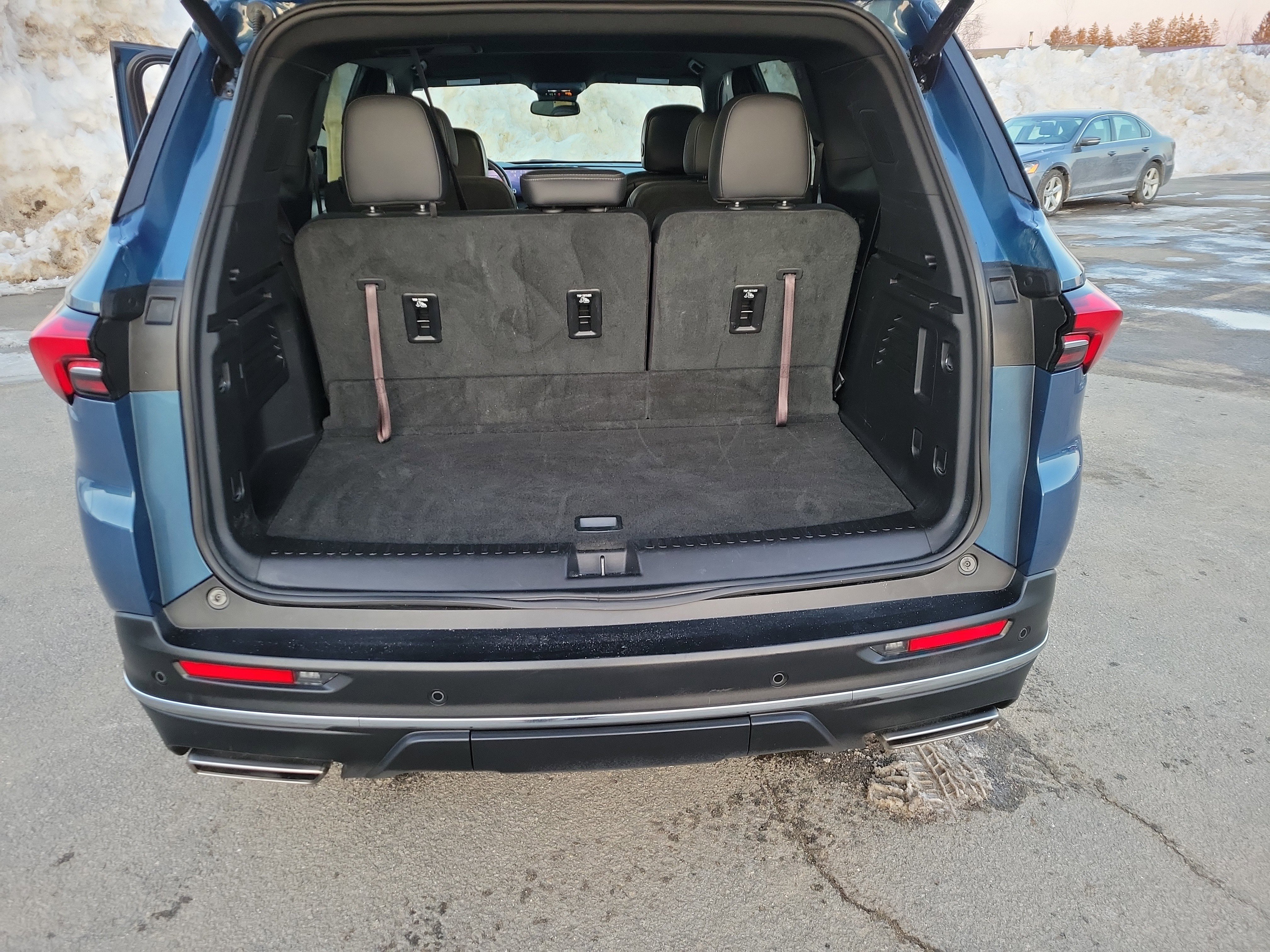 Certified 2025 Buick Enclave Preferred image 18