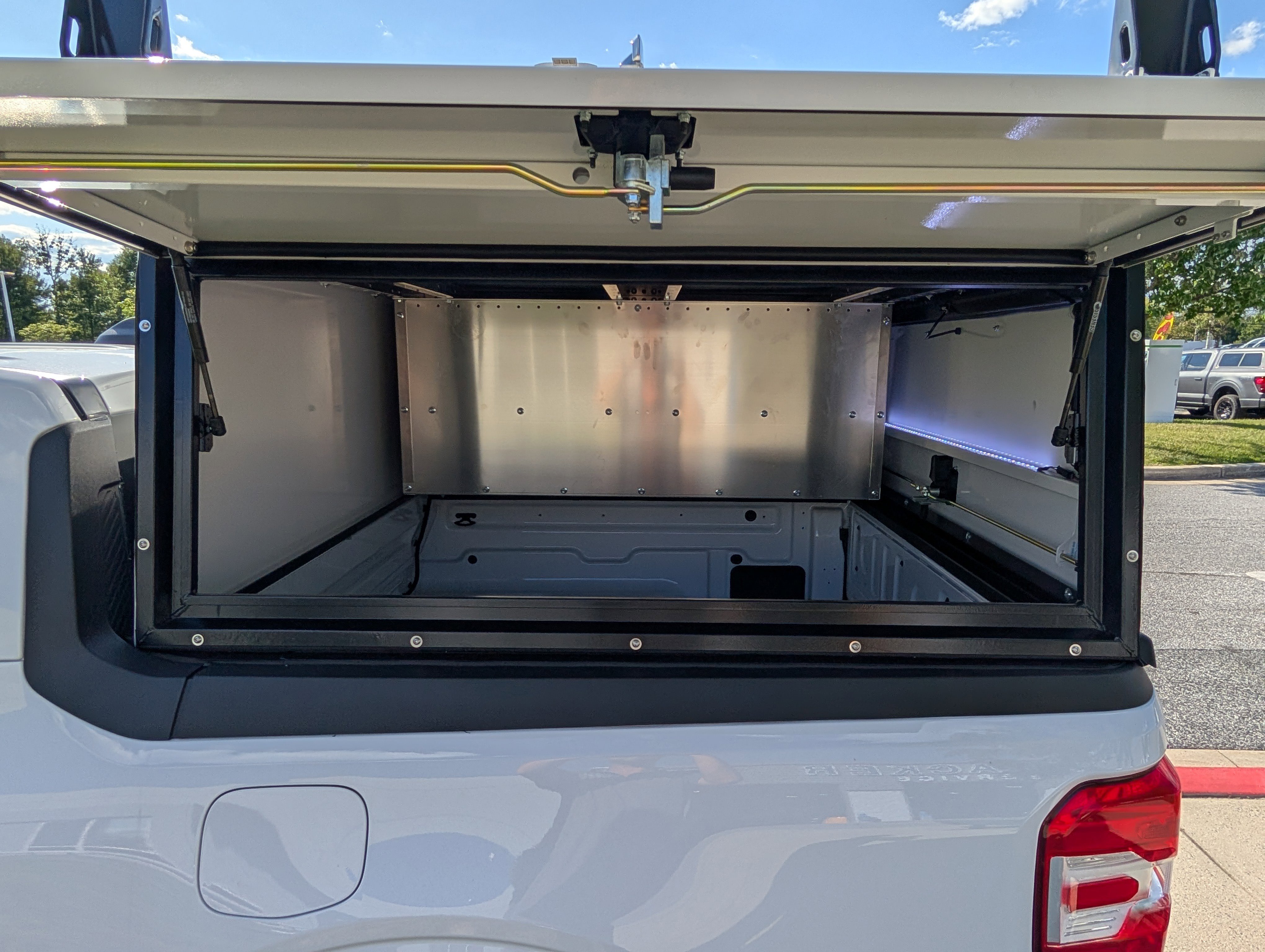 New 2025 Ford Maverick XL w/ Equipment Group 102A image 10