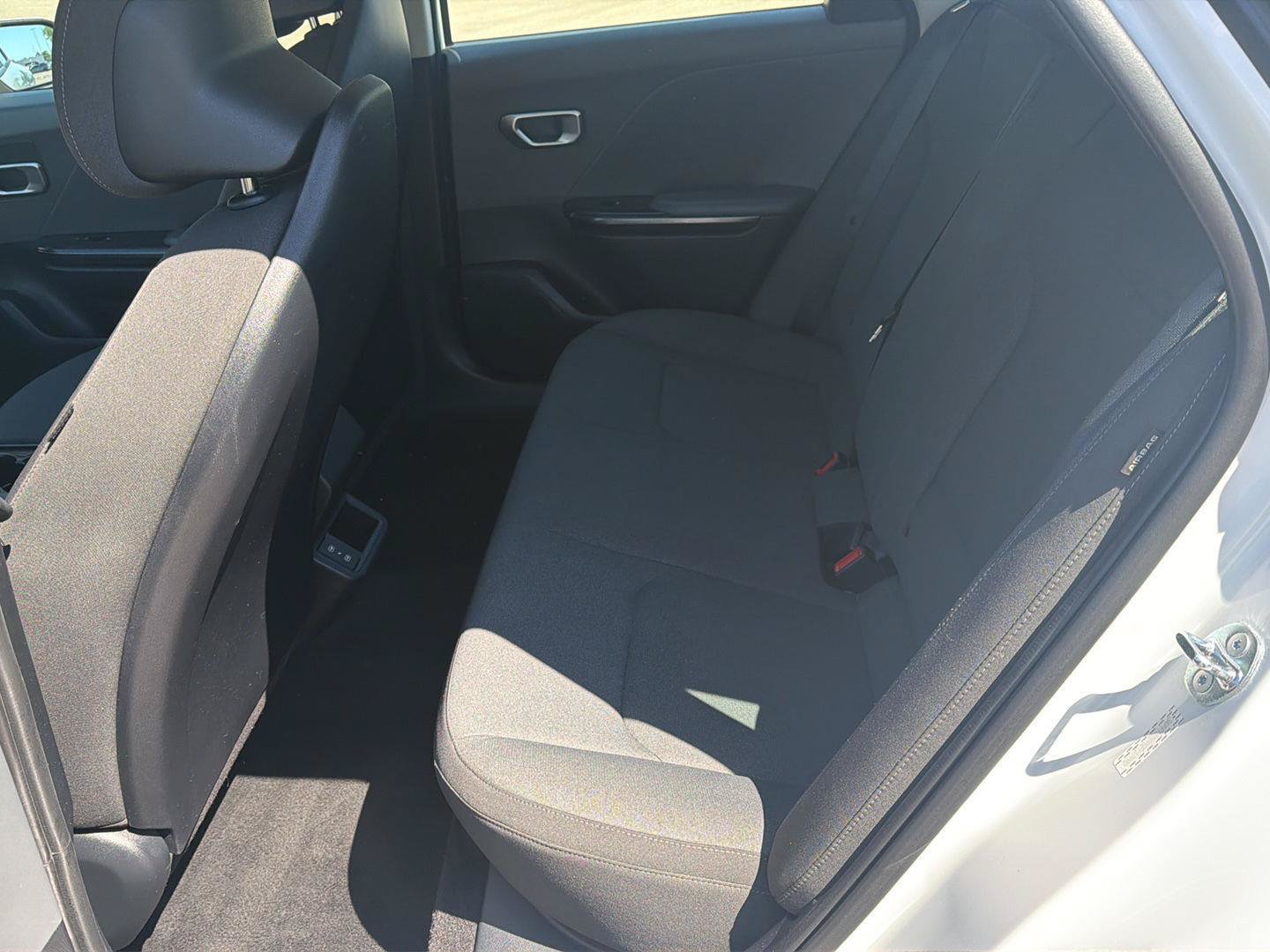 Used 2025 Kia K4 FWD image 29