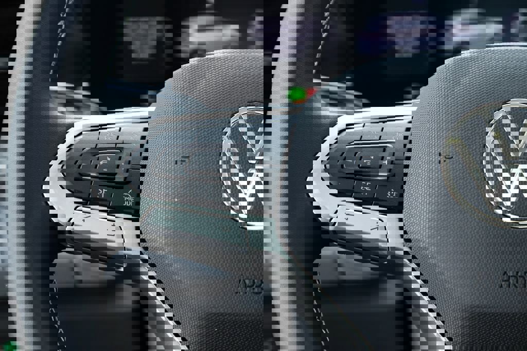 New 2026 Volkswagen Tiguan SE image 59