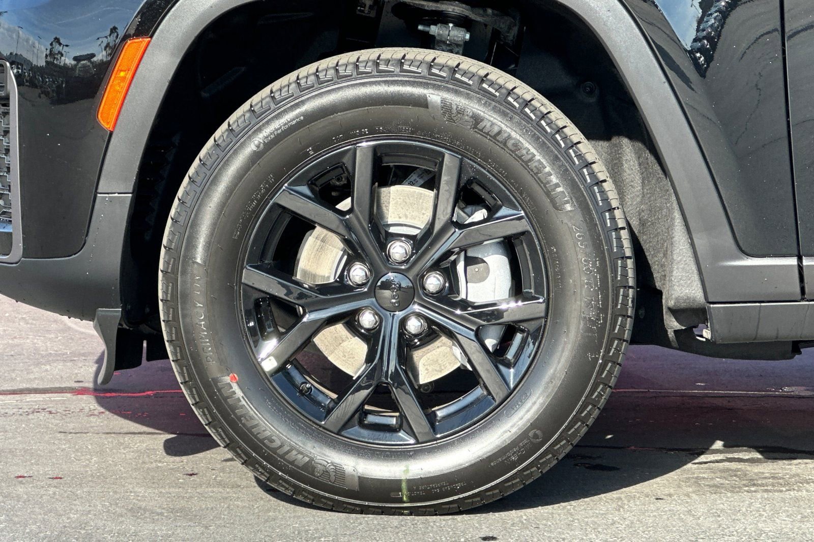 New 2026 Jeep Grand Cherokee Altitude image 25