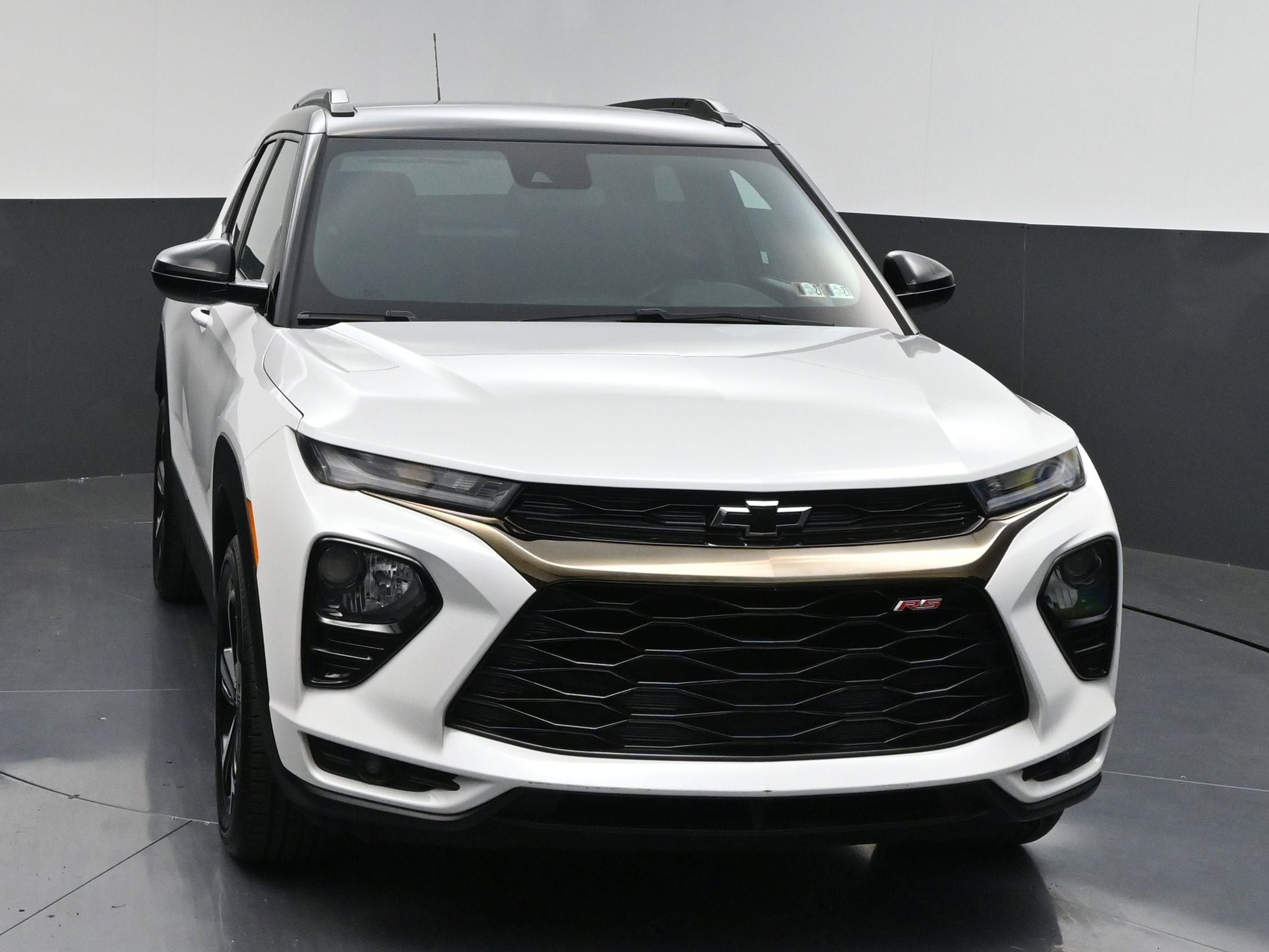 Used 2023 Chevrolet TrailBlazer RS AWD/4WD image 2