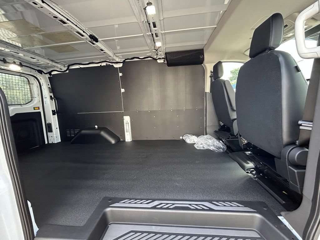 New 2026 Ford Transit 150 Low Roof w/ Load Area Protection Package RWD image 27
