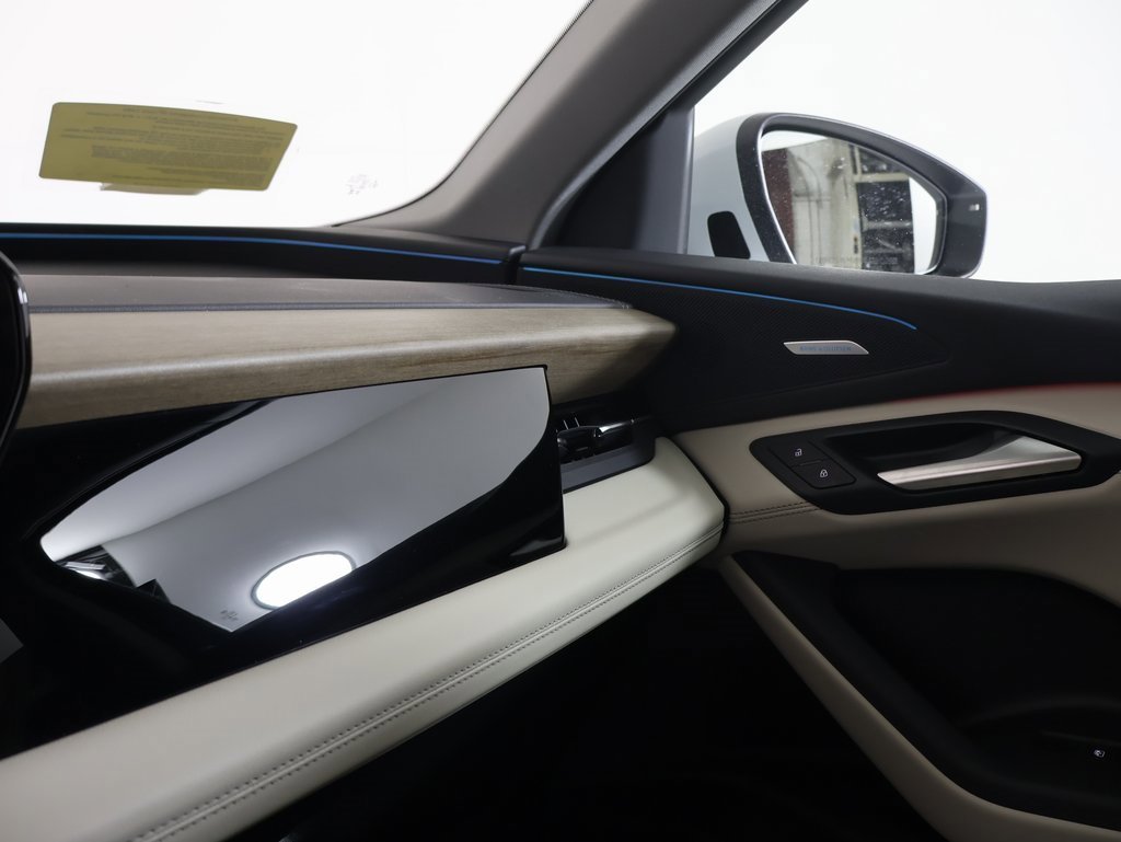 Used 2025 Audi Q6 e-tron Premium Plus image 8