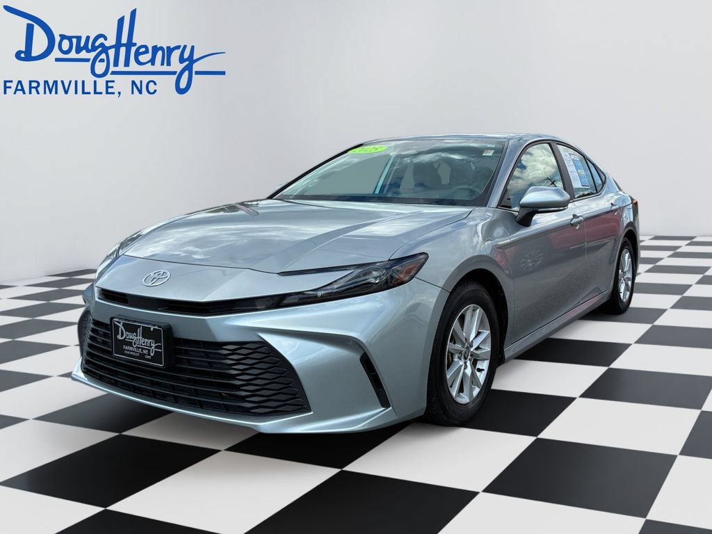 Used 2025 Toyota Camry LE FWD image 1