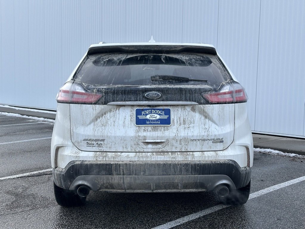Used 2020 Ford Edge Titanium image 4
