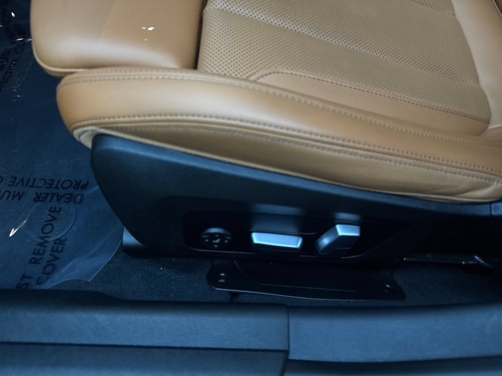 Used 2023 BMW 330i Sedan w/ Convenience Package RWD image 30