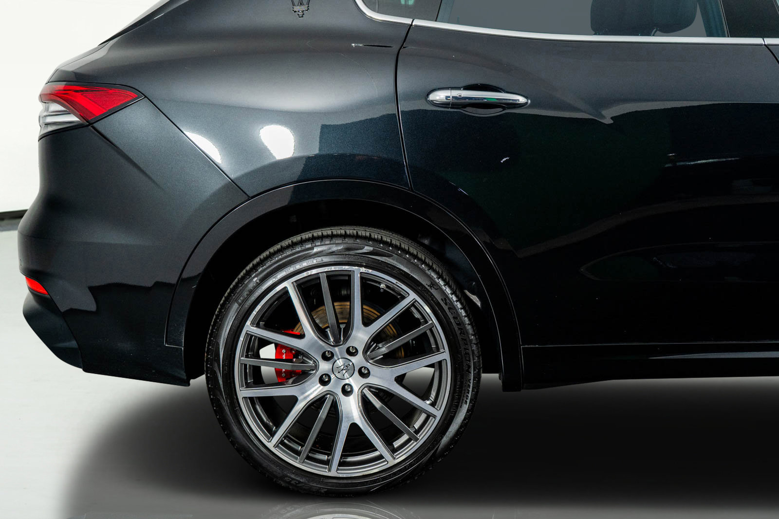 Used 2022 Maserati Levante Modena image 83