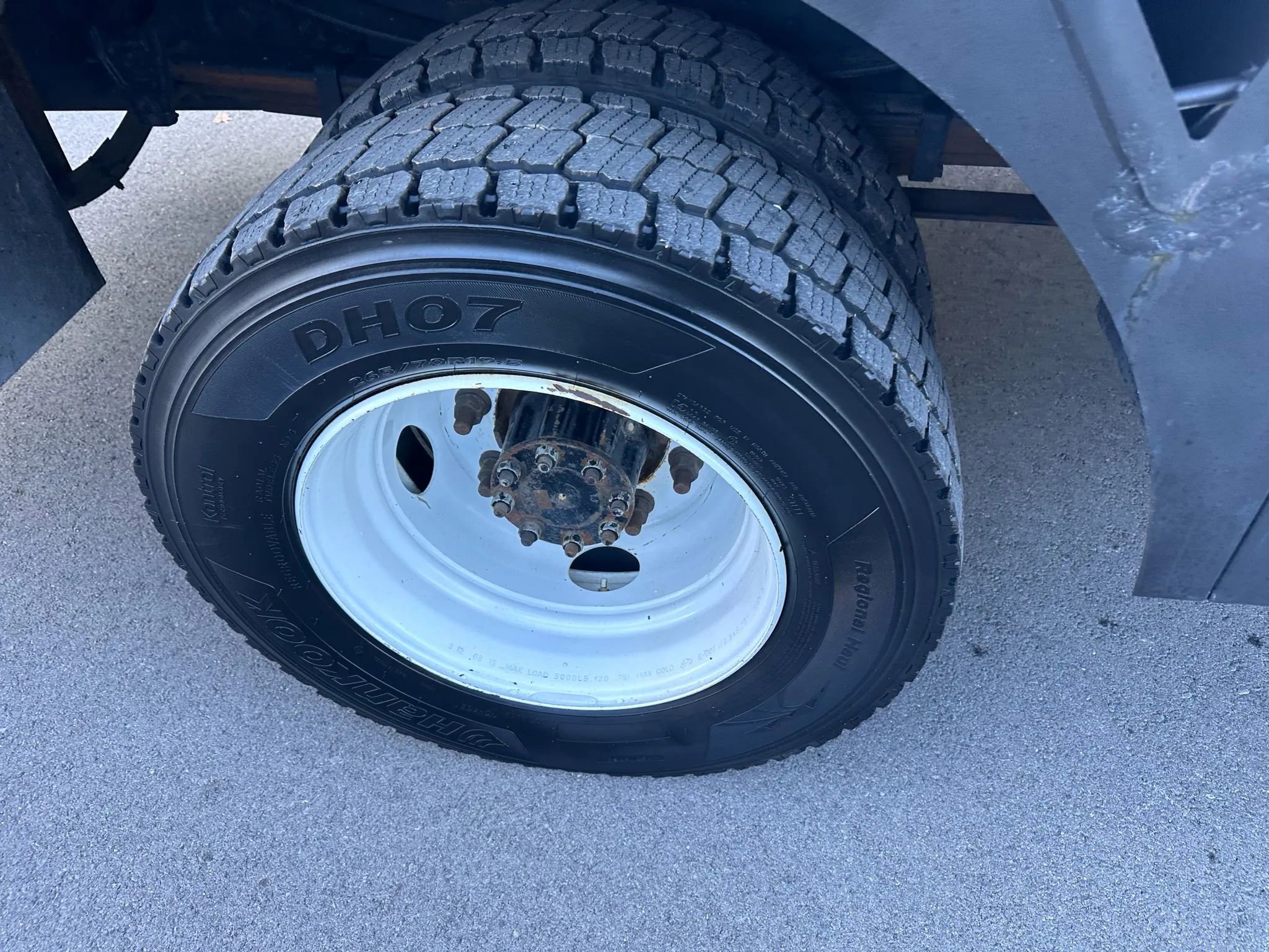 Used 2016 Ford F650 2WD Crew Cab Super Duty image 13