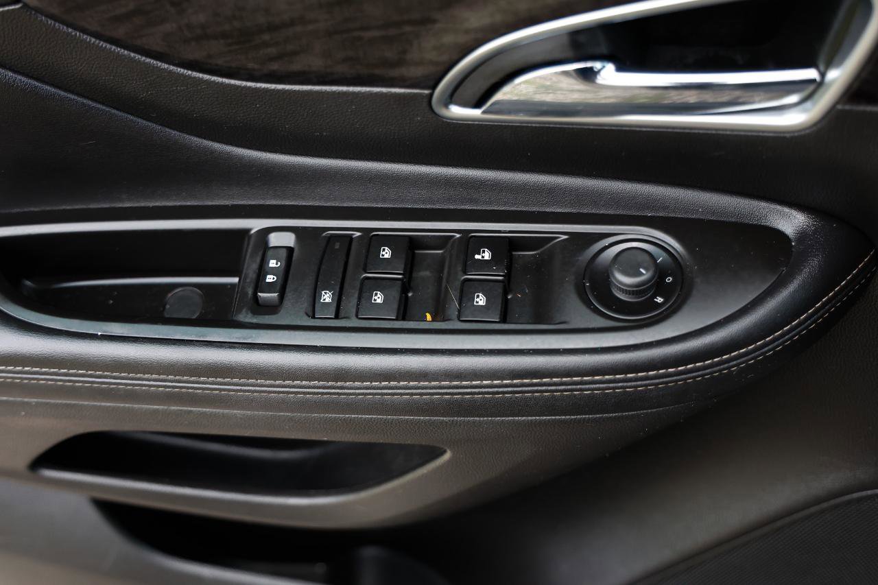 Used 2016 Buick Encore Sport Touring AWD/4WD image 38