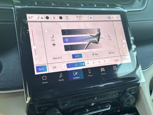 New 2025 Jeep Grand Cherokee Limited w/ Black Appearance Package image 27