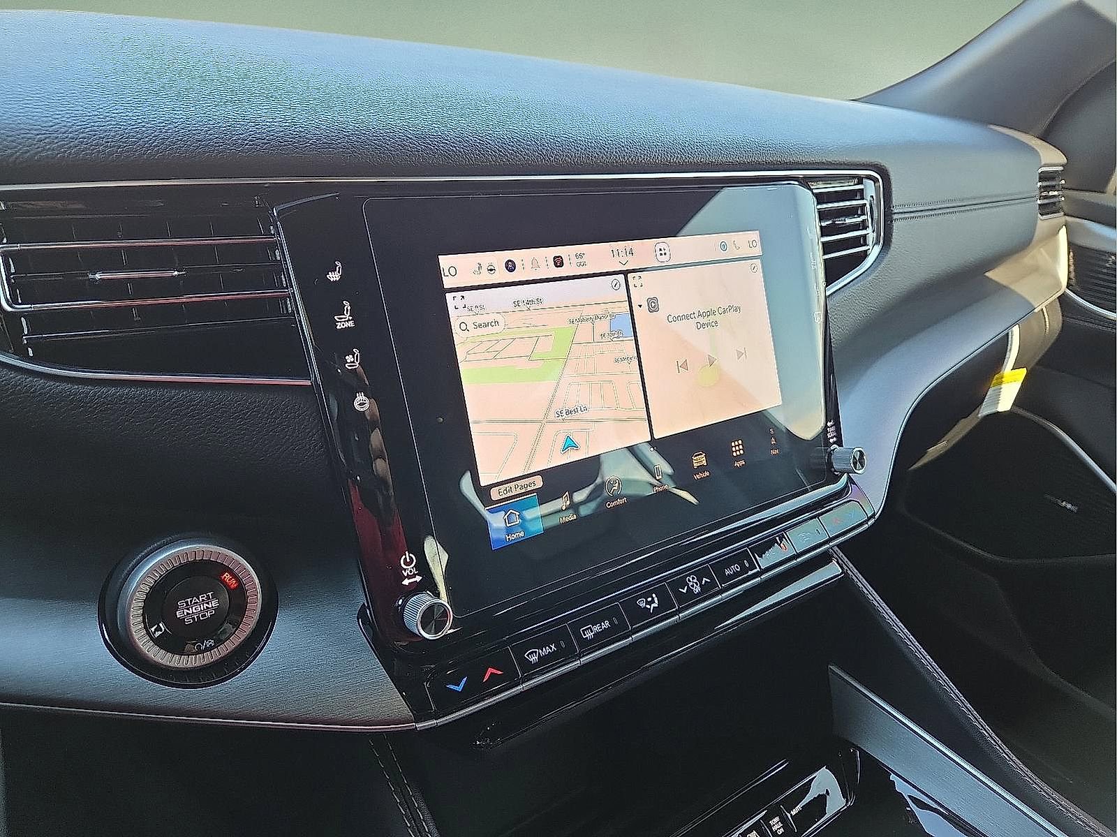 Used 2025 Jeep Wagoneer 4WD image 16