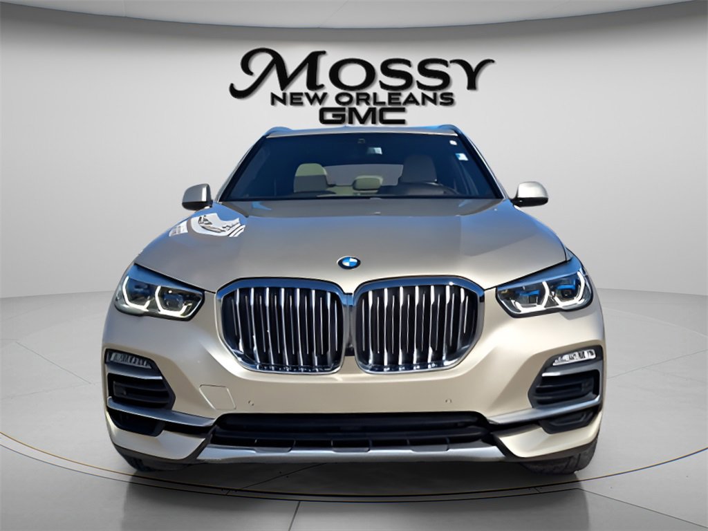 Used 2019 BMW X5 xDrive40i w/ Executive Package image 2