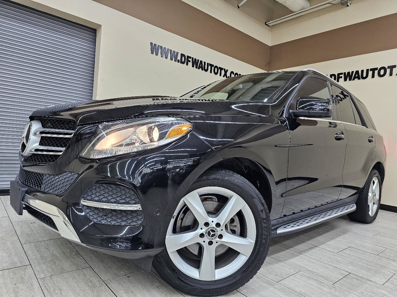 Used 2018 Mercedes-Benz GLE 350 w/ Premium 1 Package image 1