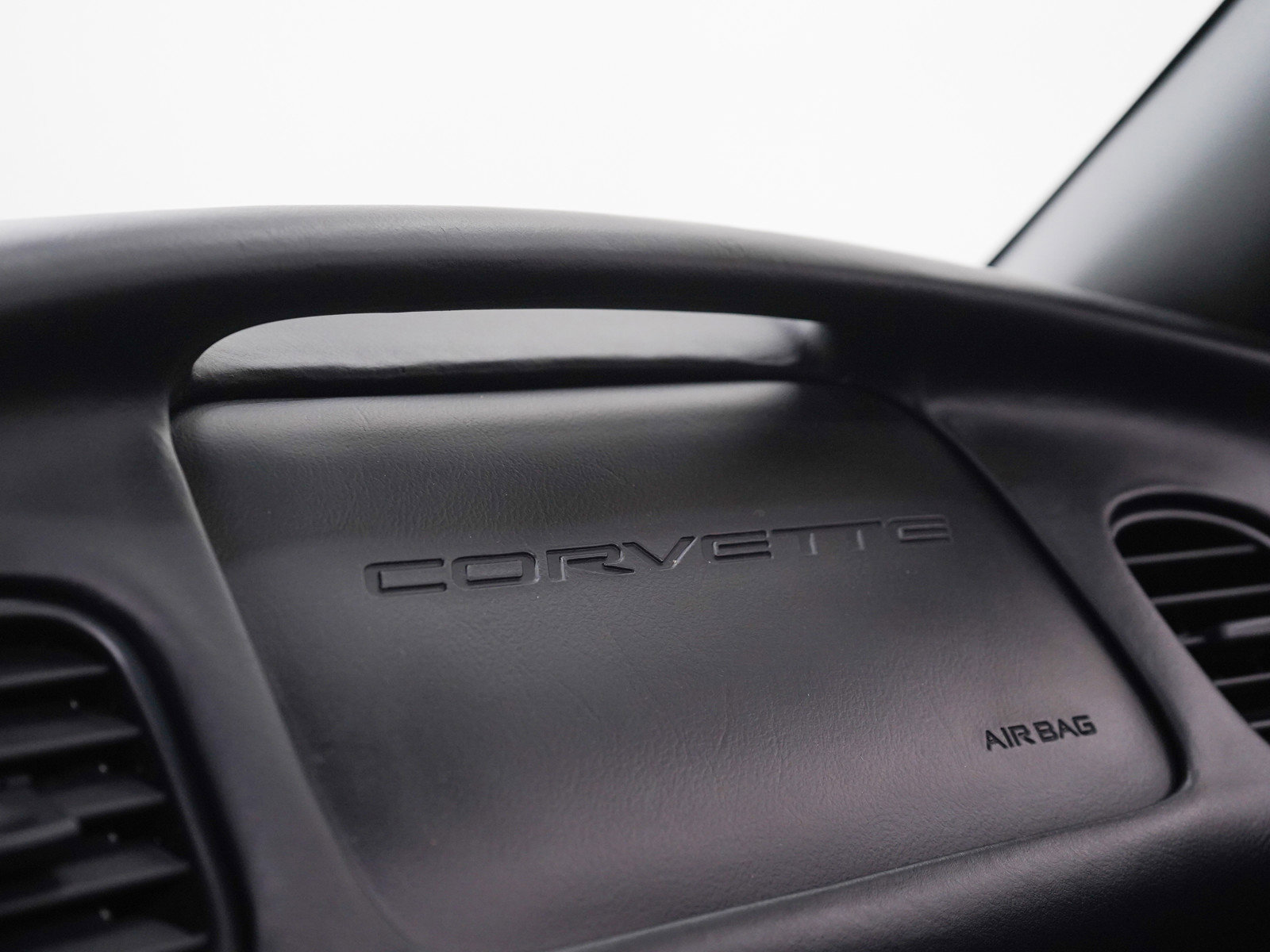 Used 2001 Chevrolet Corvette Convertible w/ Preferred Equipment Group1 image 25