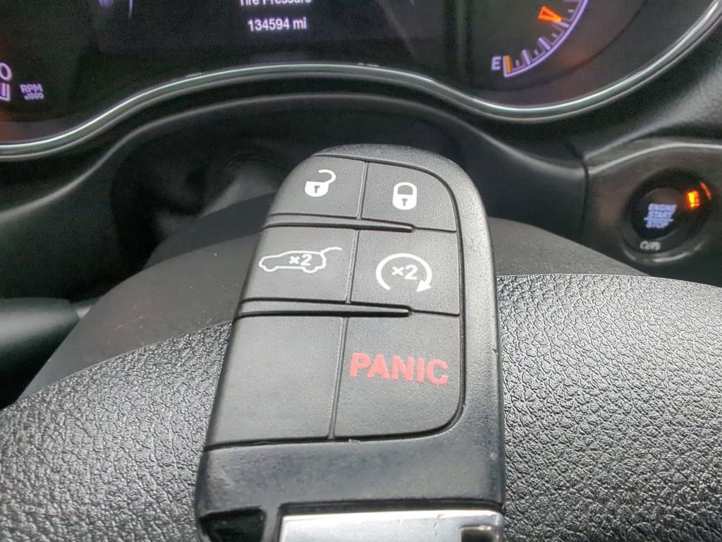 Used 2018 Jeep Grand Cherokee Altitude AWD/4WD image 26