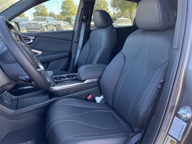 Used 2025 Acura RDX SH-AWD image 29