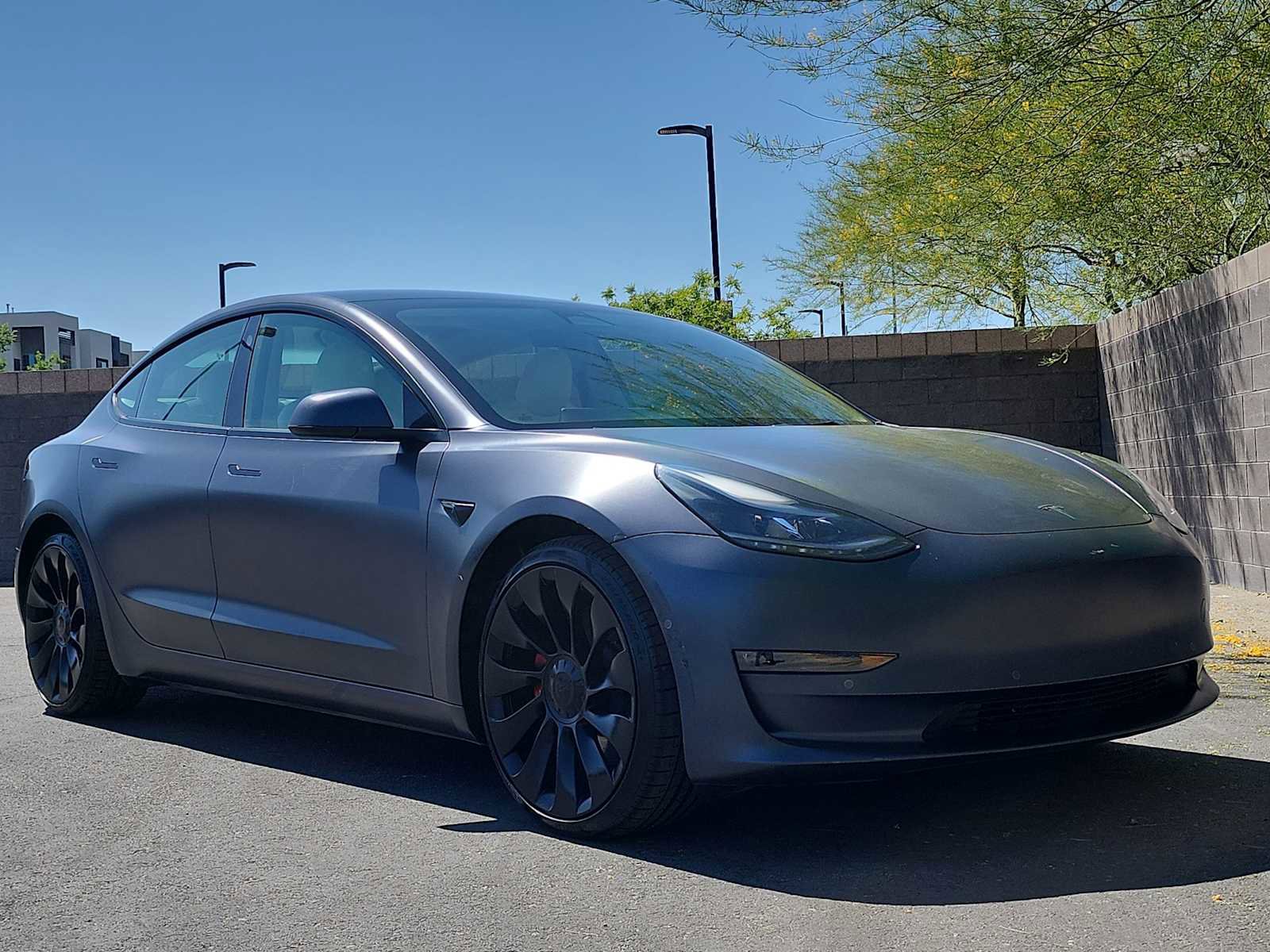 Used 2022 Tesla Model 3 Performance image 3