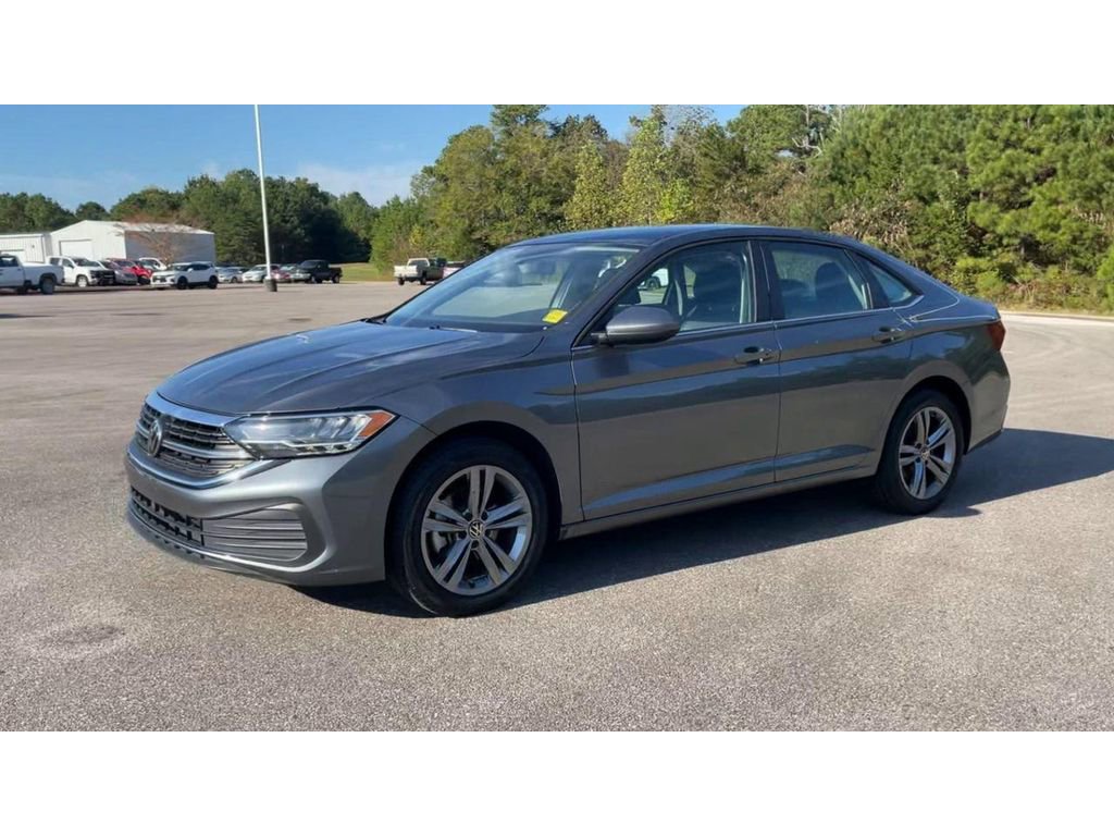 Used 2024 Volkswagen Jetta SE image 6