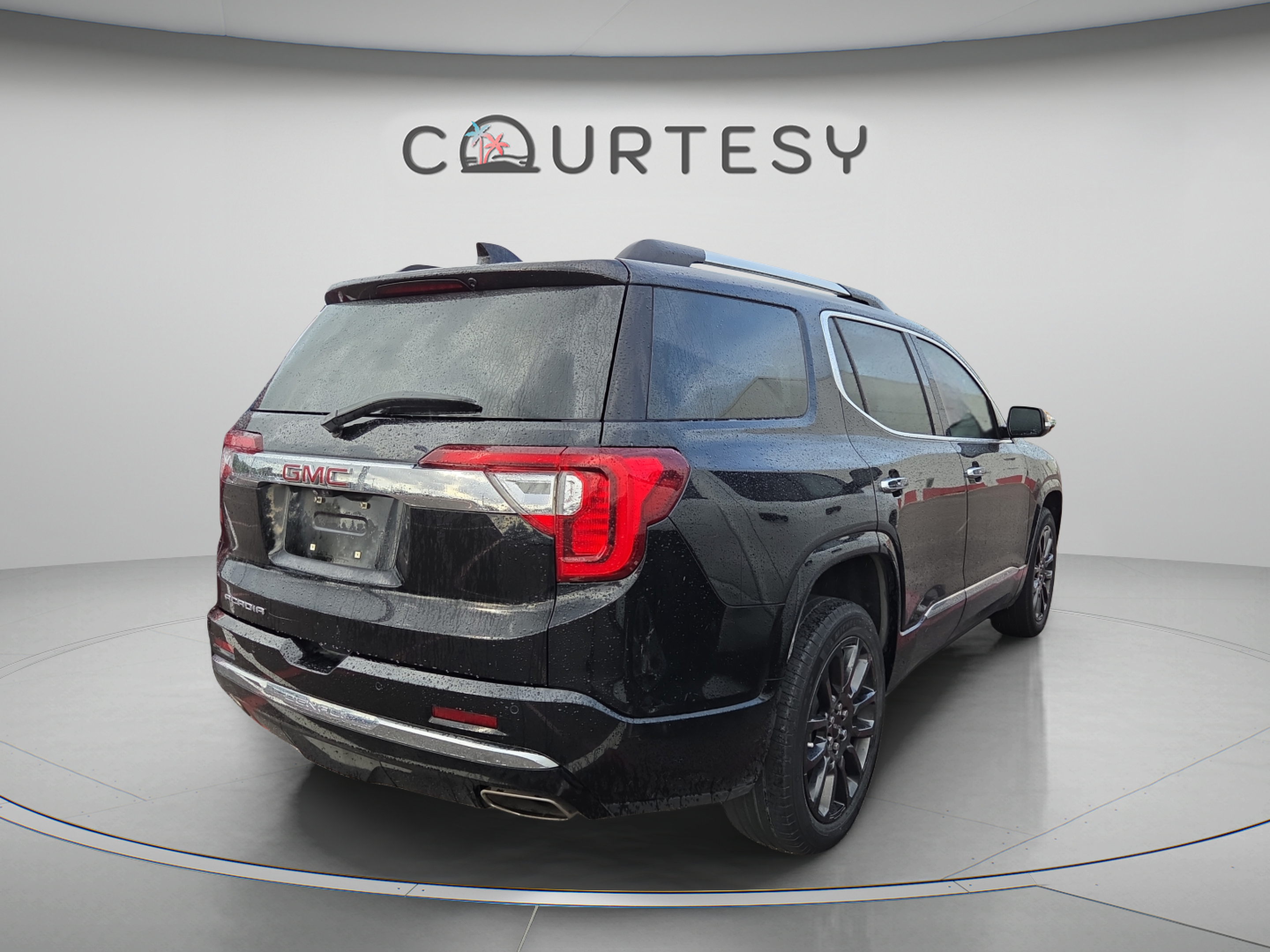 Used 2023 GMC Acadia Denali w/ Black Diamond Edition FWD image 4