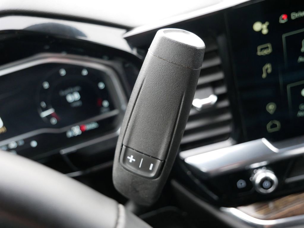 Used 2024 GMC Sierra 1500 Elevation image 25