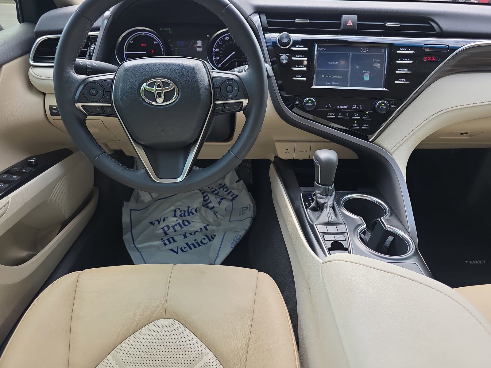 Used 2018 Toyota Camry XLE FWD image 15