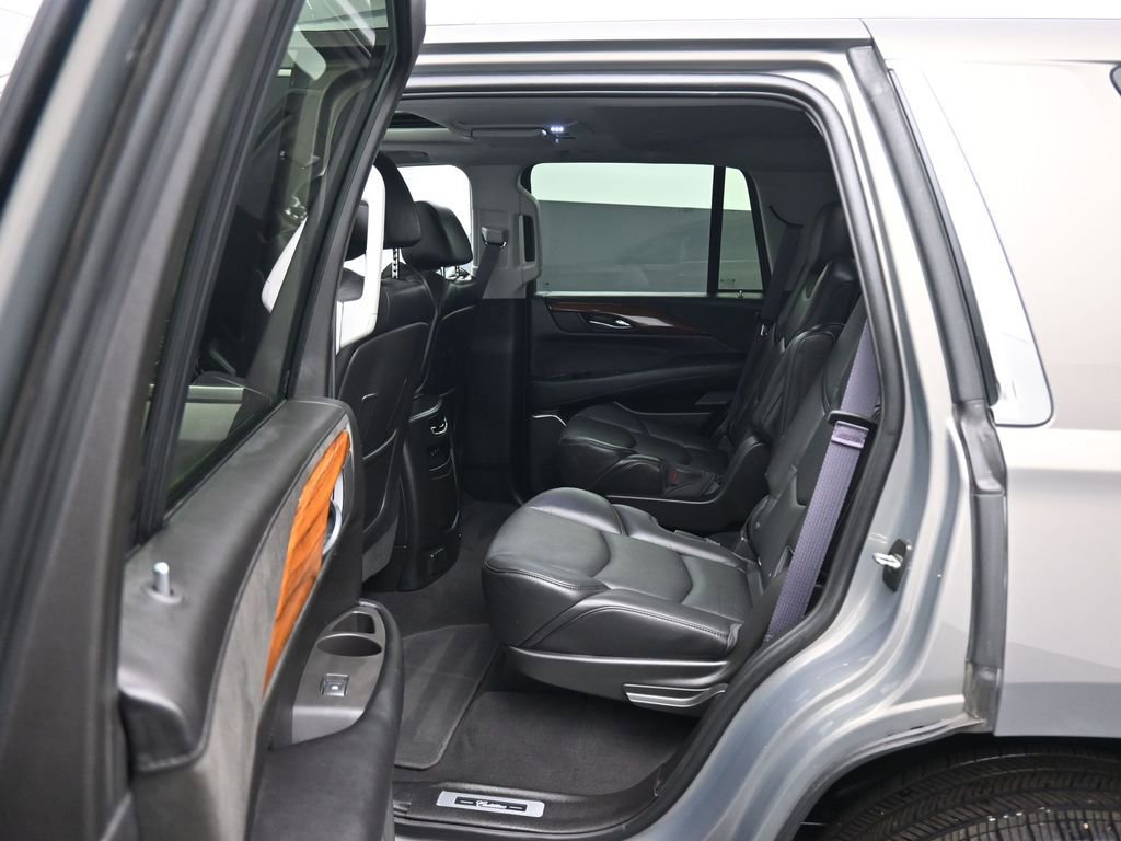 Used 2017 Cadillac Escalade Premium Luxury image 35