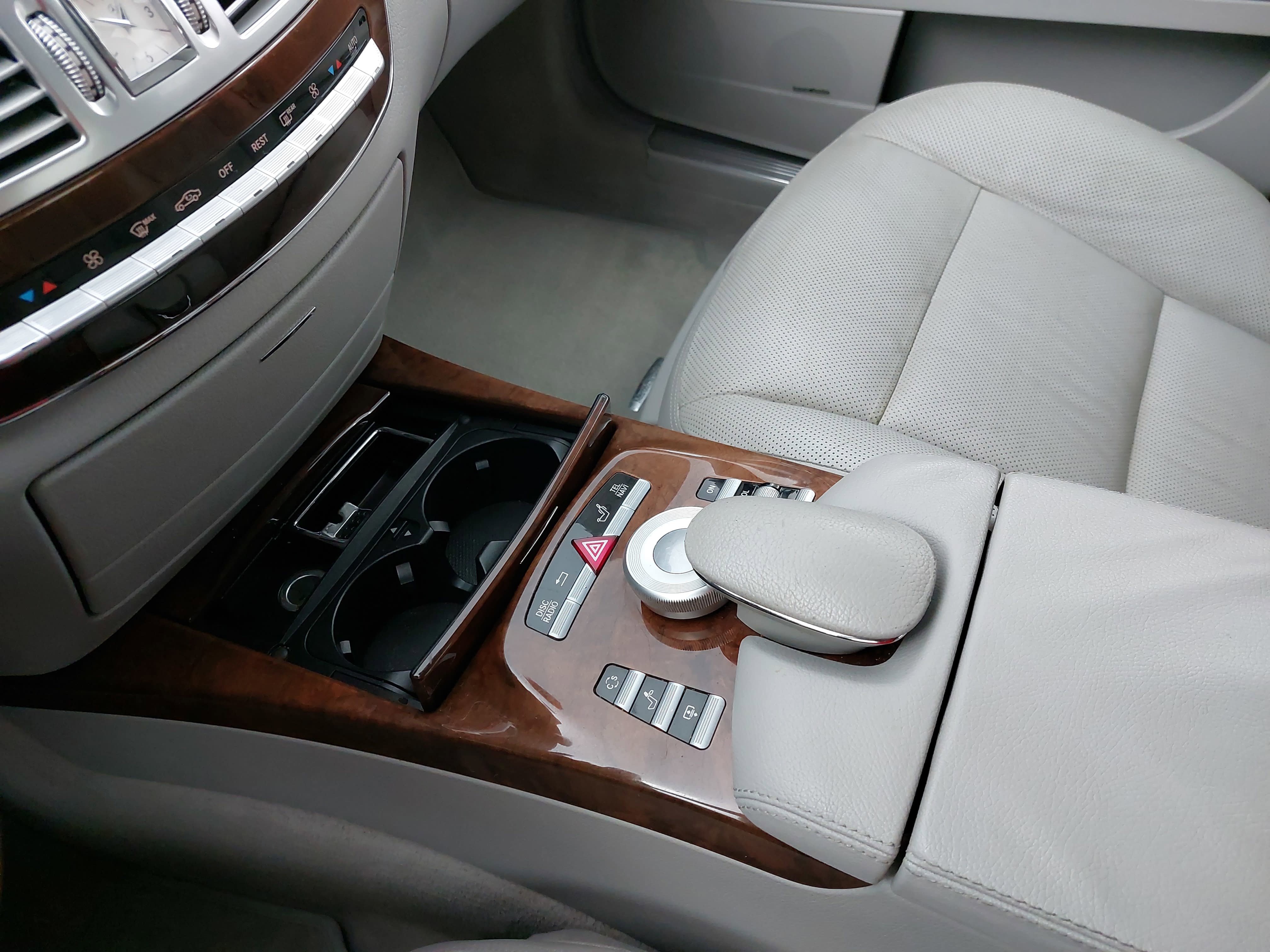 Used 2010 Mercedes-Benz S 550 image 27