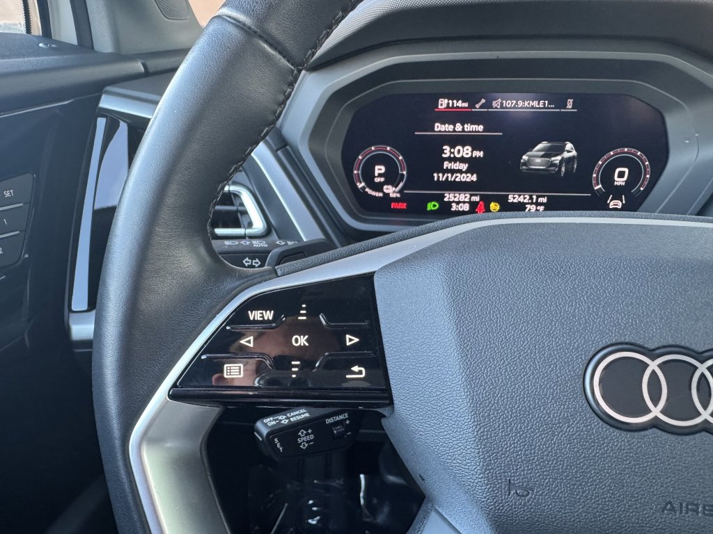 Used 2022 Audi Q4 e-tron Premium Plus w/ Premium Plus image 32