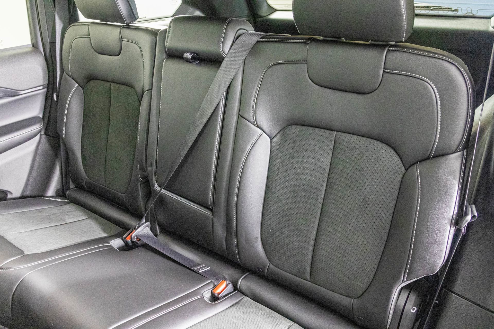 New 2025 Jeep Grand Cherokee Laredo image 27