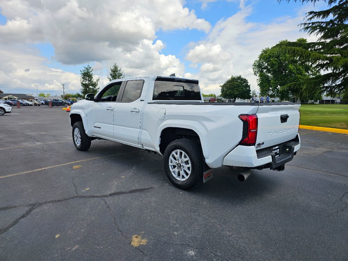 Used 2024 Toyota Tacoma SR5 image 16