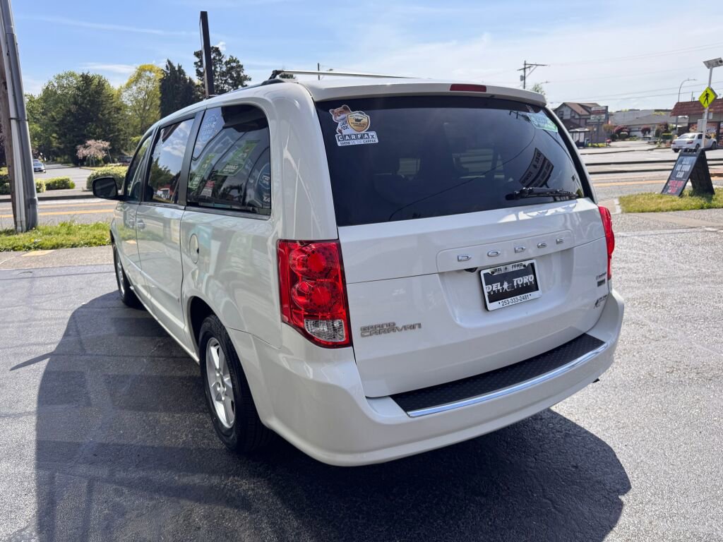 Used 2011 Dodge Grand Caravan Crew FWD image 6