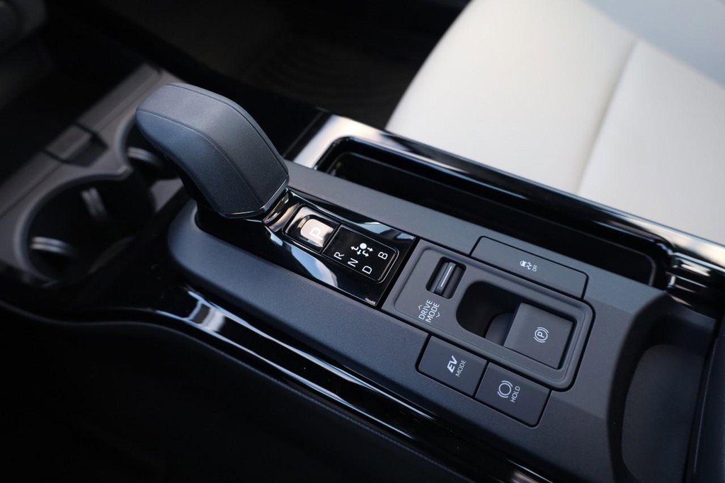 New 2026 Toyota Prius XLE image 17