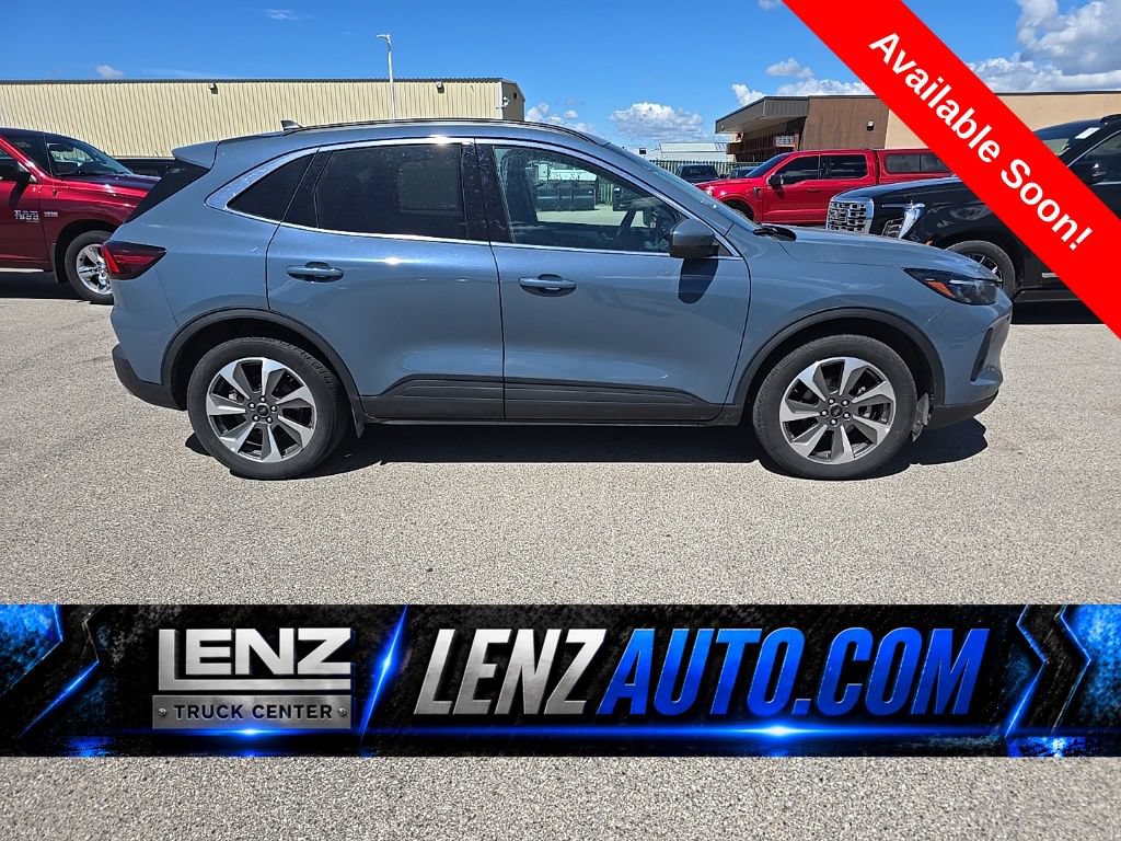Used 2025 Ford Escape Platinum AWD/4WD video 1