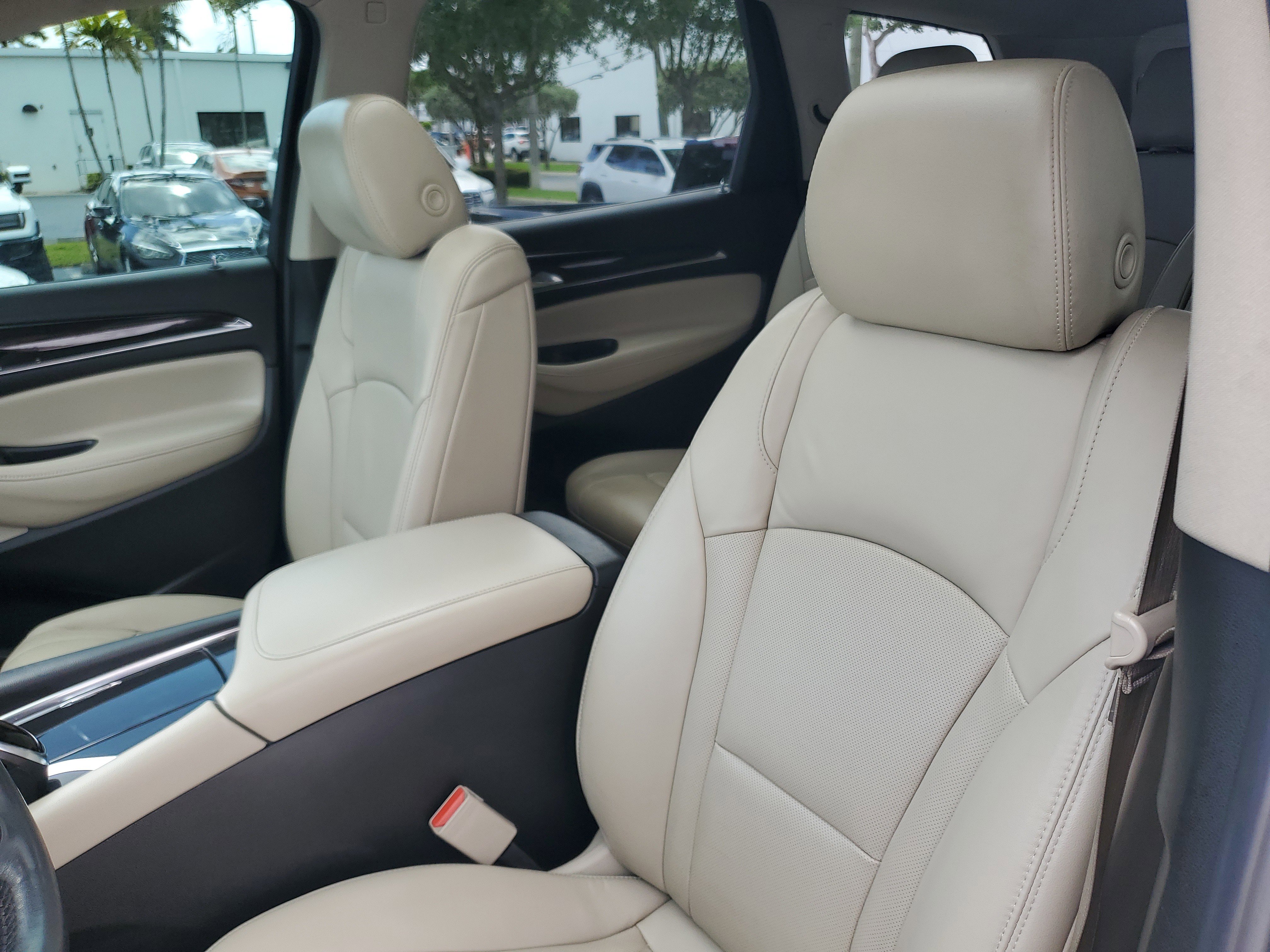 Used 2021 Buick Enclave Premium w/ Sun and Sites Package image 19