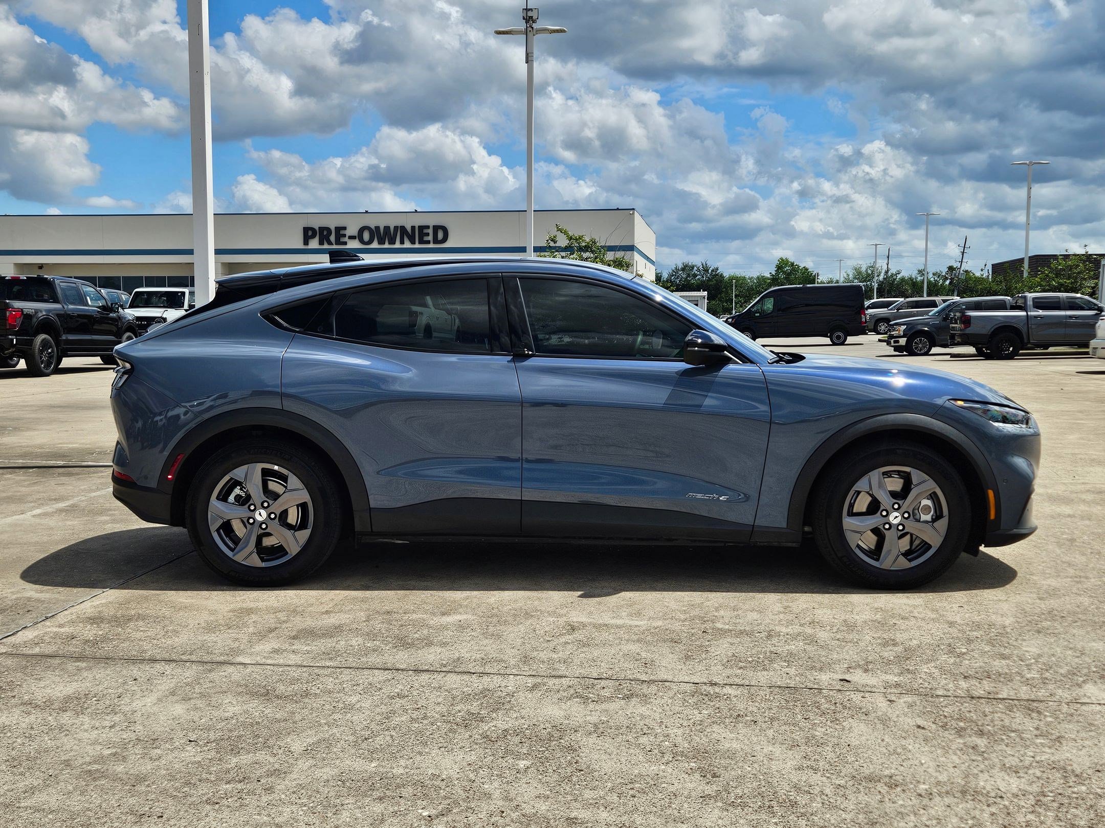 Used 2023 Ford Mustang Mach-E Select image 2