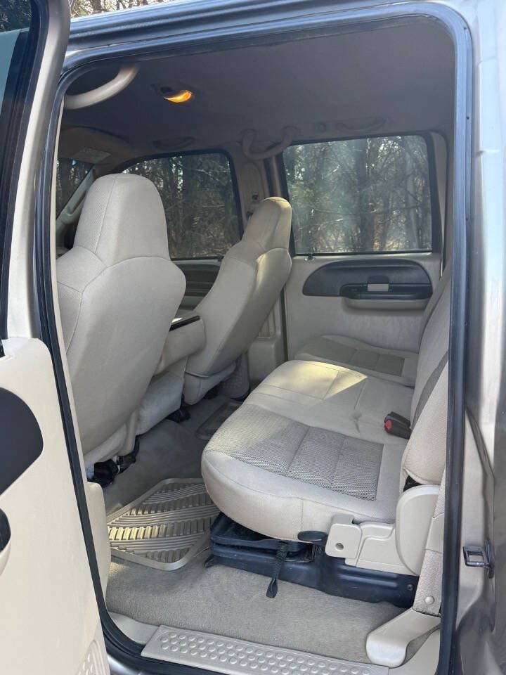 Used 2005 Ford F250 XLT AWD/4WD image 14
