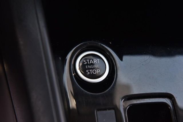 Used 2021 Nissan Versa S FWD image 15