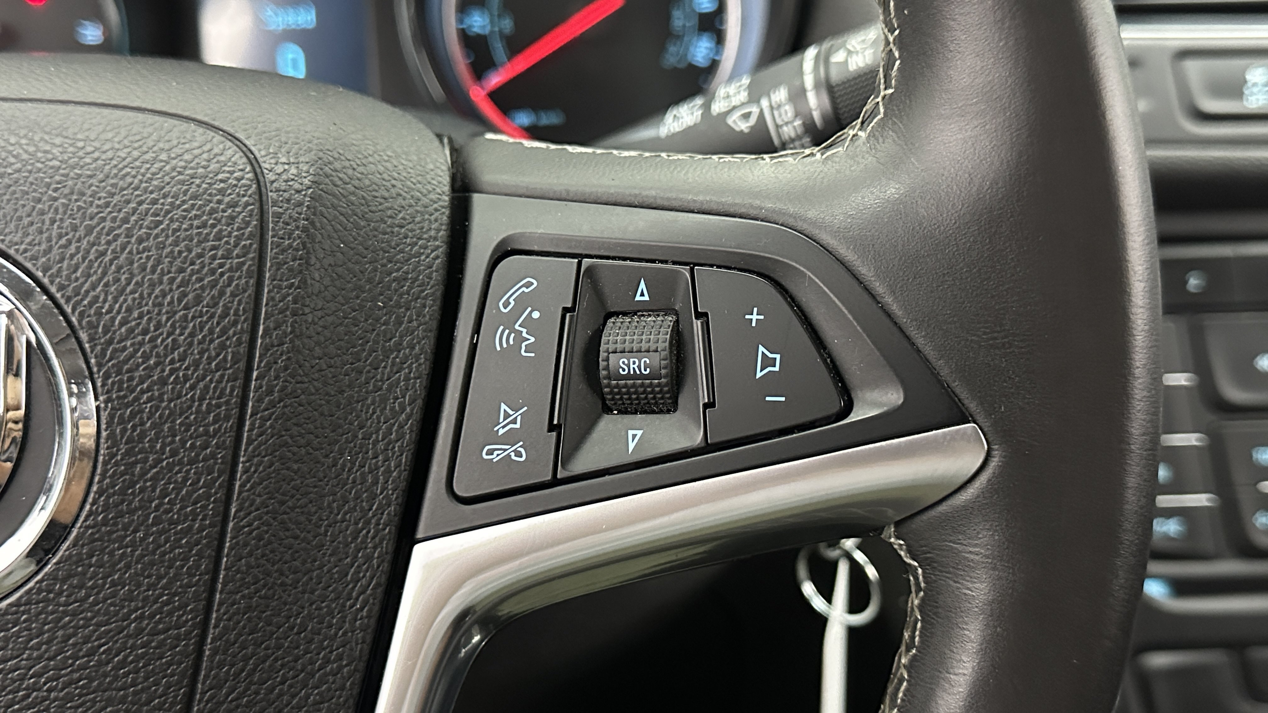 Used 2016 Buick Encore FWD image 22