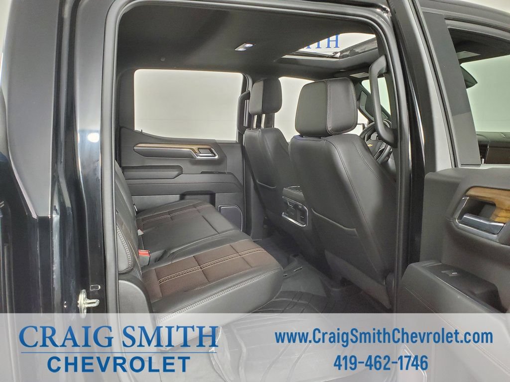 Used 2023 Chevrolet Silverado 1500 High Country w/ High Country Premium Package AWD/4WD image 45