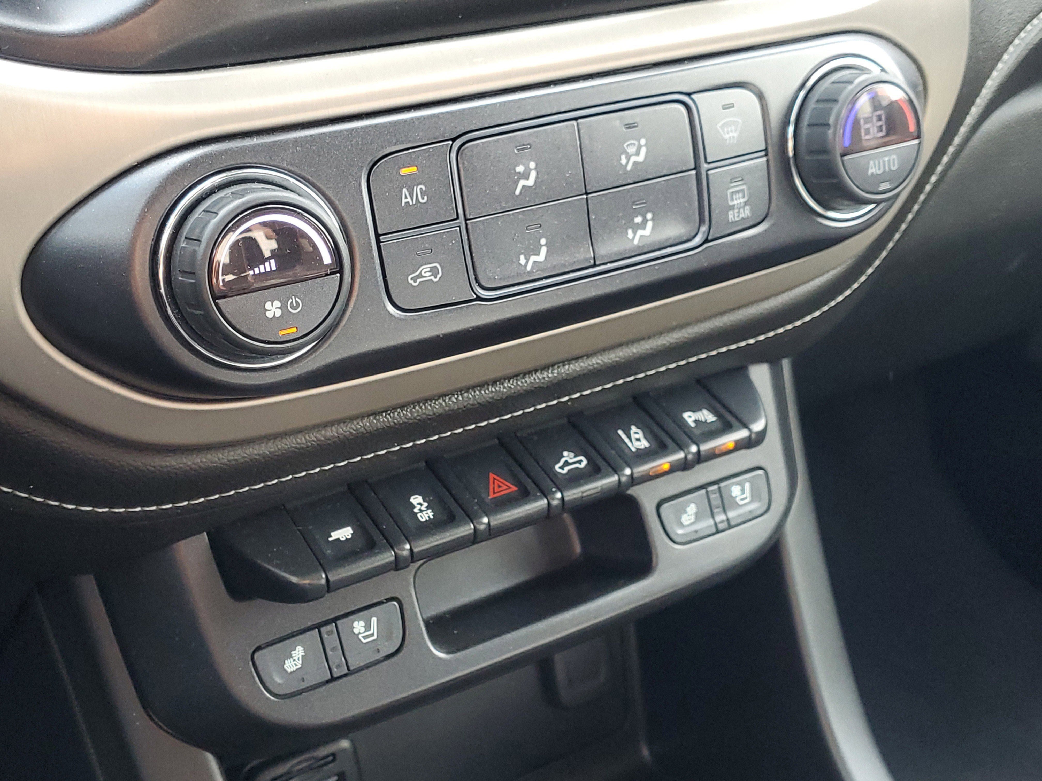 Used 2021 GMC Canyon Denali RWD image 27