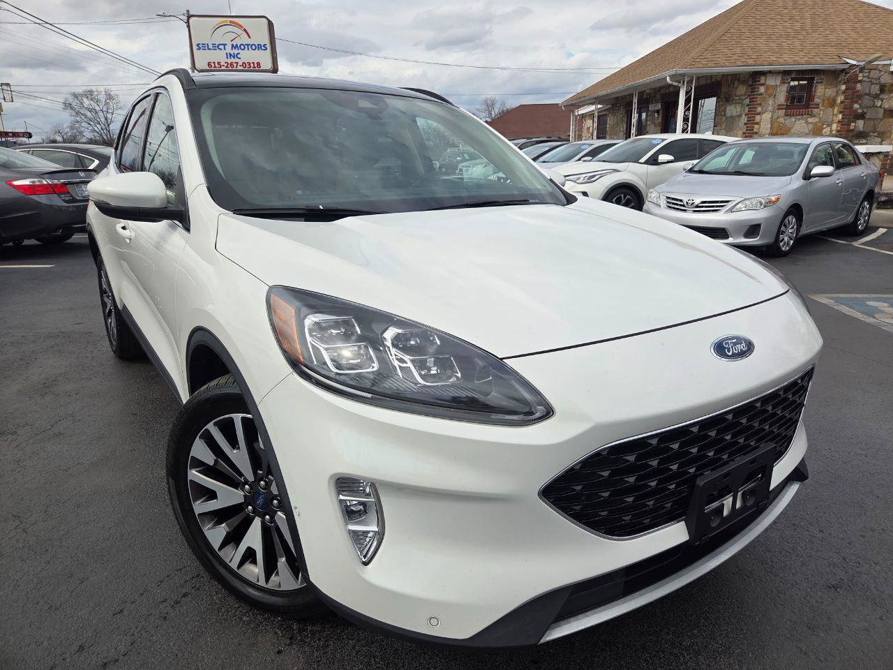 Used 2020 Ford Escape Titanium image 7