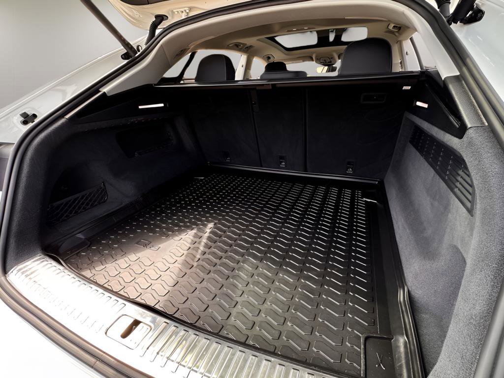 Used 2023 Audi Q8 Premium Plus AWD/4WD image 25