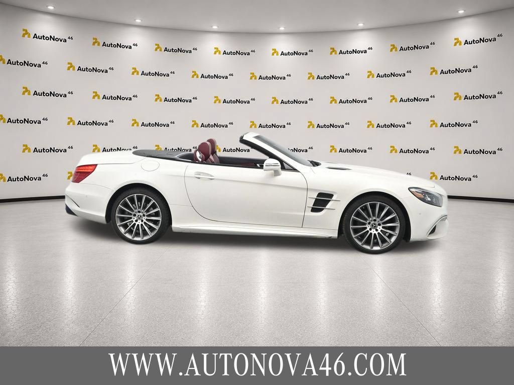 Used 2018 Mercedes-Benz SL 550 image 10